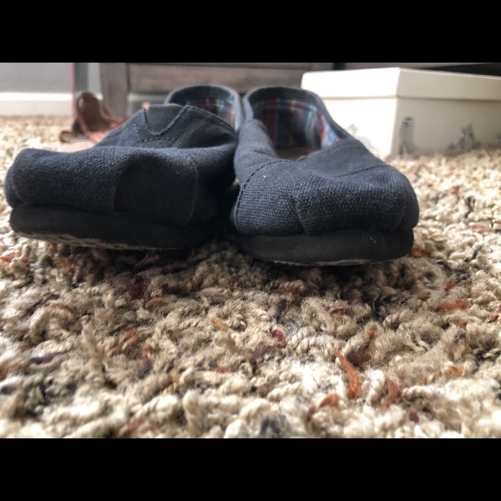 Toms